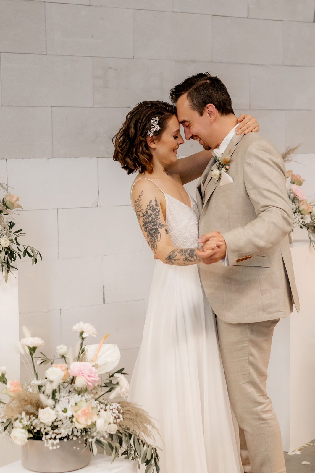 Hochzeitspaar in Linz – romantisches Paarfoto, DeineTrauFamily